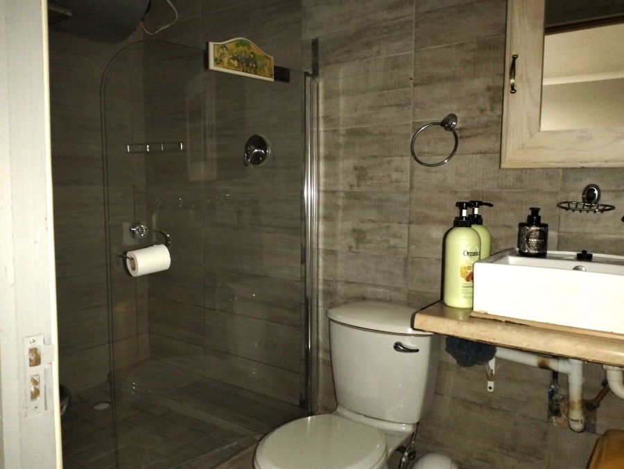 To Let 2 Bedroom Property for Rent in Wavecrest Eastern Cape